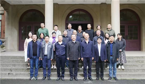 8f41cb57e8af918d0d02e175bed1692f.jpg 8f41cb57e8af918d0d02e175bed1692f.jpg