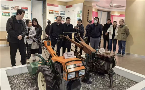 c1155fe0b4901bc10a4212664edea5aa.jpg c1155fe0b4901bc10a4212664edea5aa.jpg