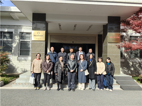 092780e0d1c60f7b1ca54a29311d8439.jpg 092780e0d1c60f7b1ca54a29311d8439.jpg