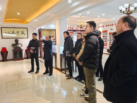 e207065f405f8deaf5b602586eeaff61.jpg e207065f405f8deaf5b602586eeaff61.jpg